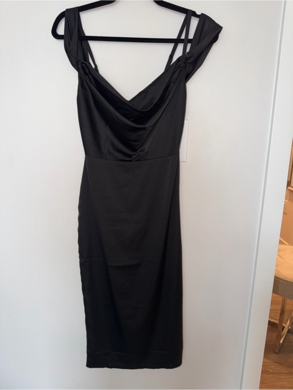 Oh Polly Giada Cowl Sleeve Midi Dress -